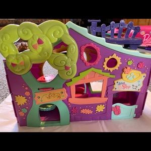My little Pet shop treehouse with characters